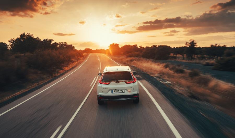  Honda CR-V Hybrid 2018 года  (EU) (фото 8 из 56)